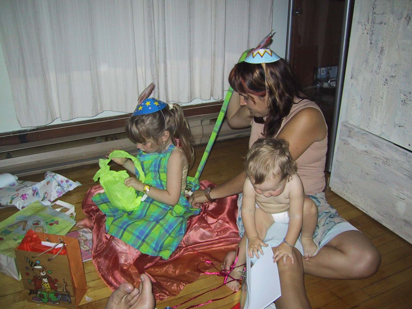 114-1414_IMG